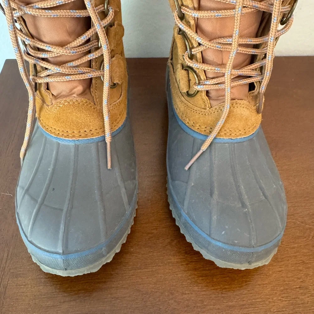 Khombu Womens Tall Duck Boots - Size 6